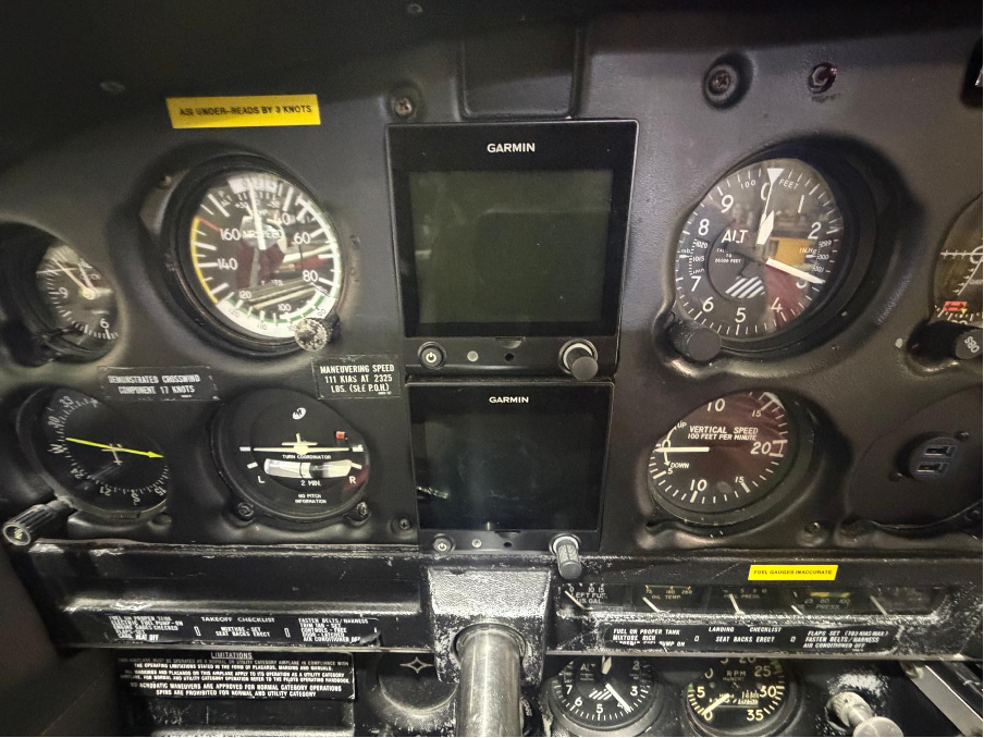 G-SEJW (Juliet) Warrior II – PA 28 Instrument Panel